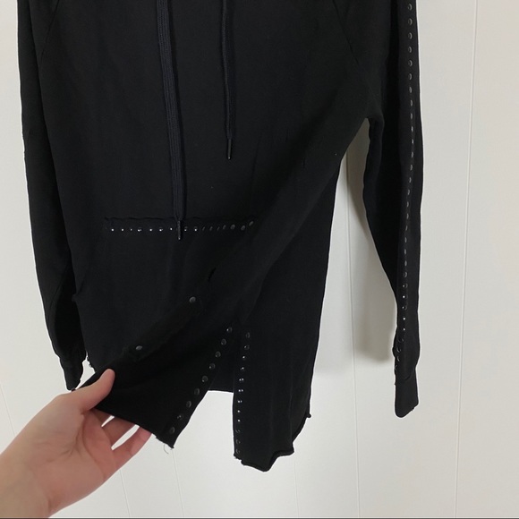 BlankNYC Black Distressed Studded Hoodie Small - Picture 4 of 6